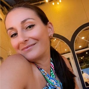 Meet your Posher, Candace